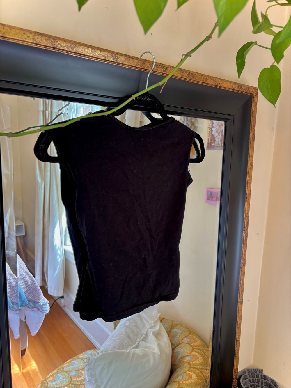 Black Women’s Sleeveless Top - TNA